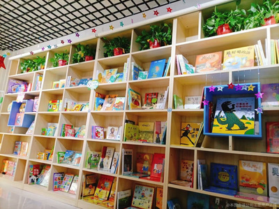 小不點兒童圖書租賃店 以共享之趣，點亮閱讀童年